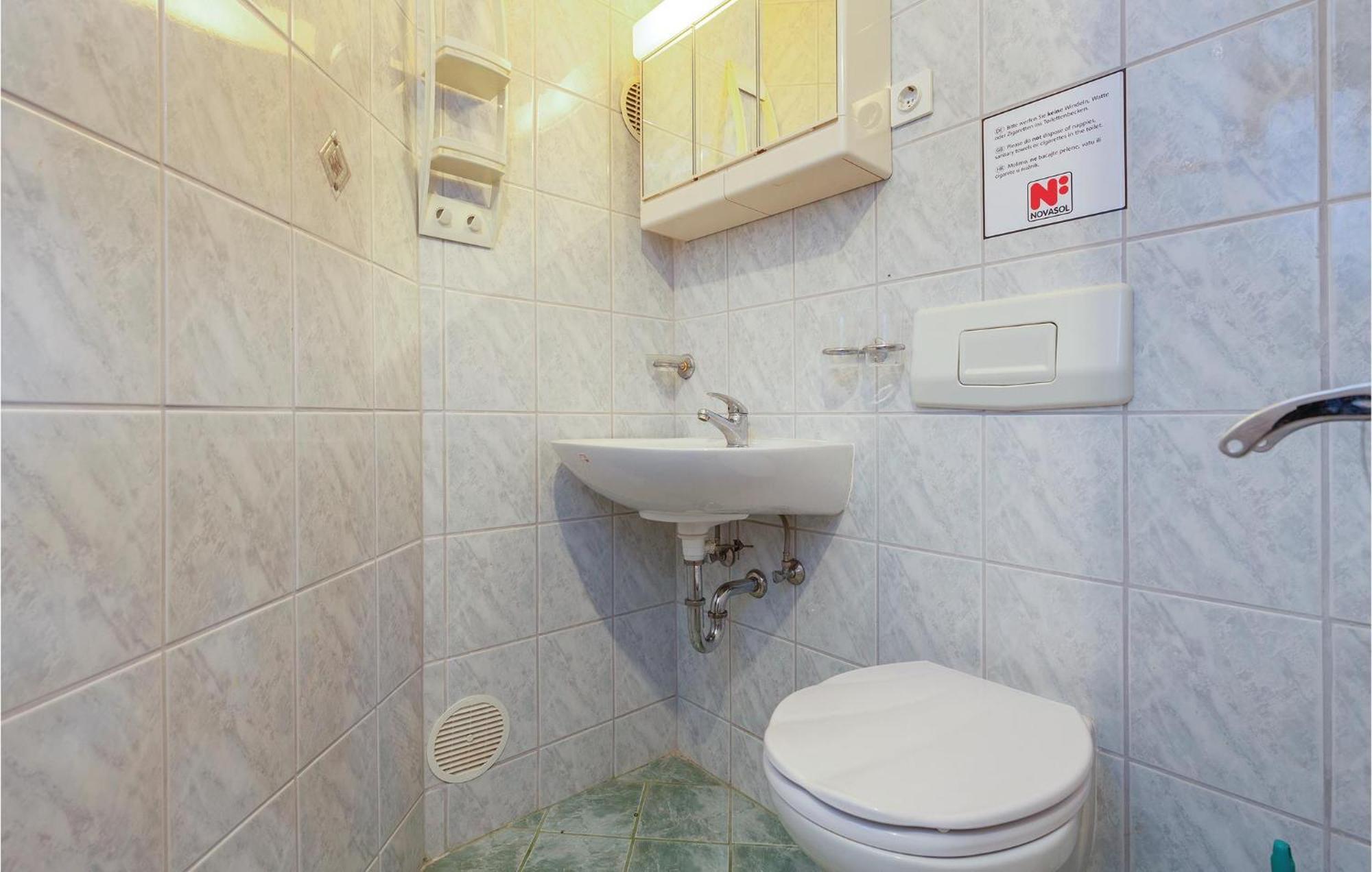 Stunning Apartment In Crikvenica With Kitchen Eksteriør billede